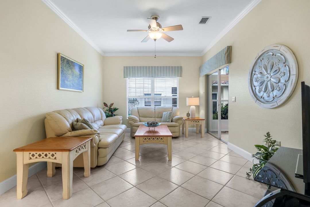 5650 Northboro Dr #102, Naples, FL 34110