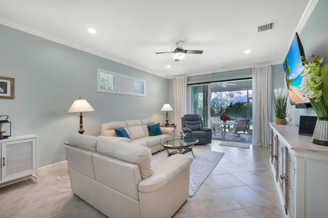 10661 Jackson Square Dr, Estero, FL 33928