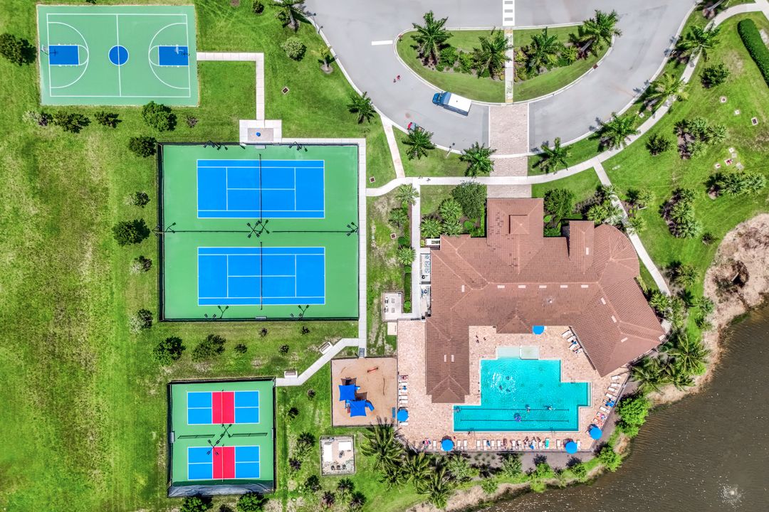 3272 Altimira Dr, Fort Myers, FL 33905