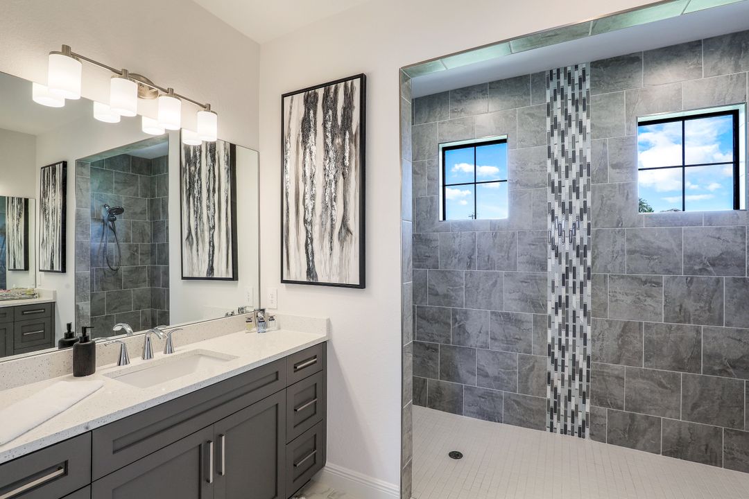 3518 Oasis Blvd, Cape Coral, FL 33914