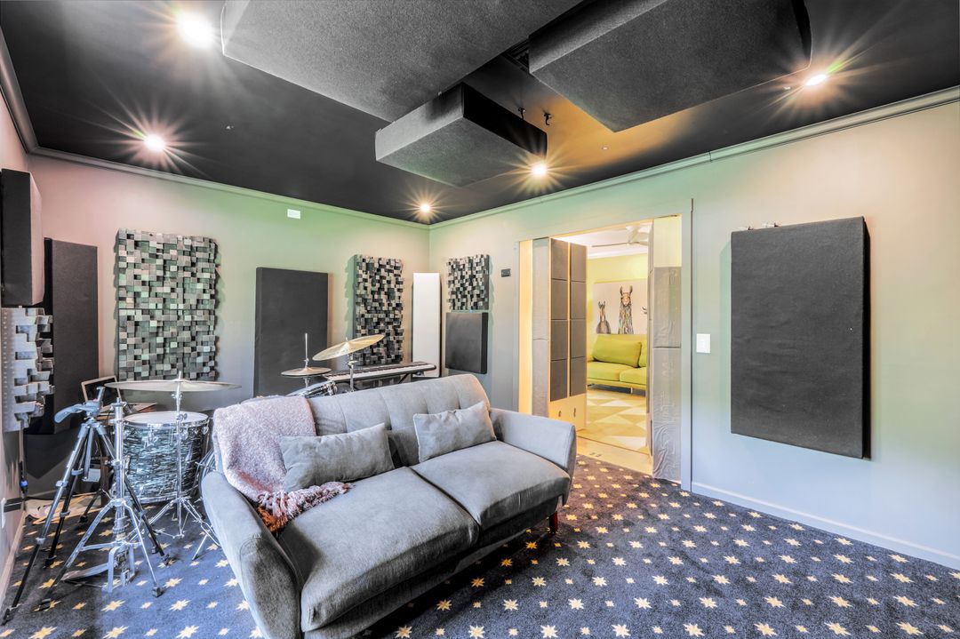 24642 Claire St, Bonita Springs, FL 34135