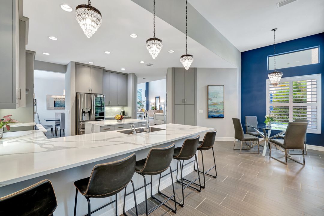 2930 Cinnamon Bay Cir, Naples, FL 34119