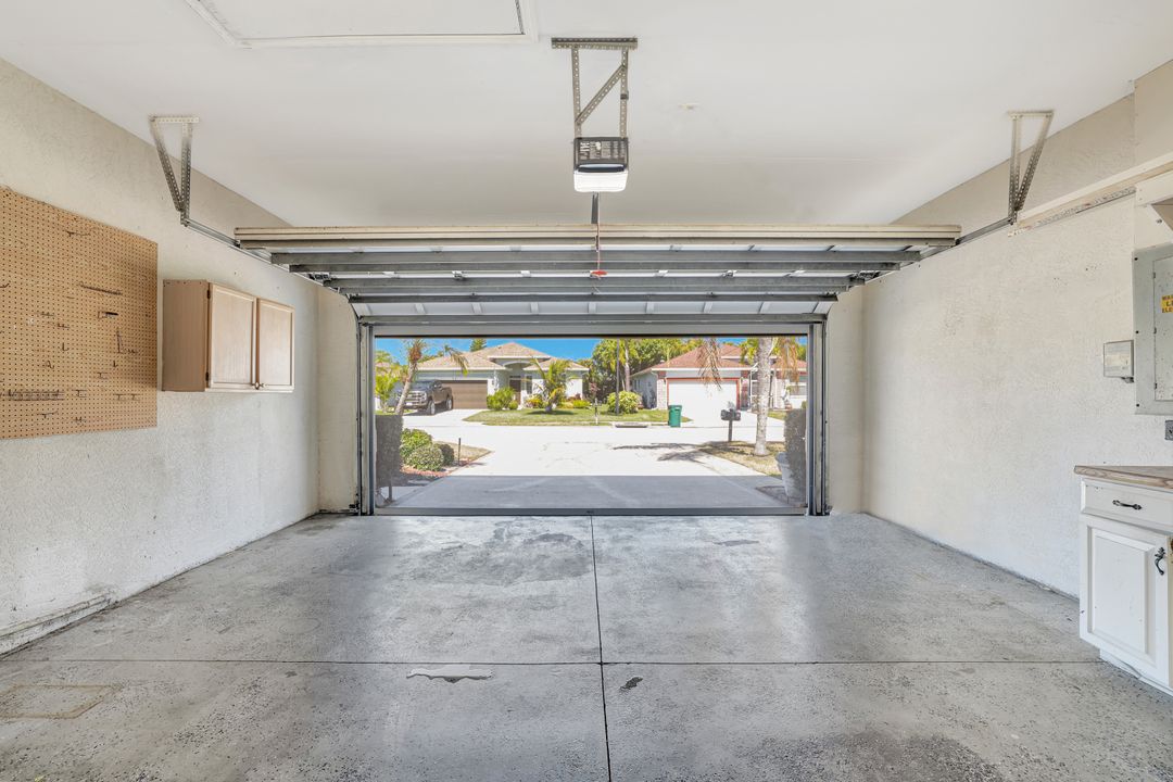 173 Stanhope Cir, Naples, FL 34104