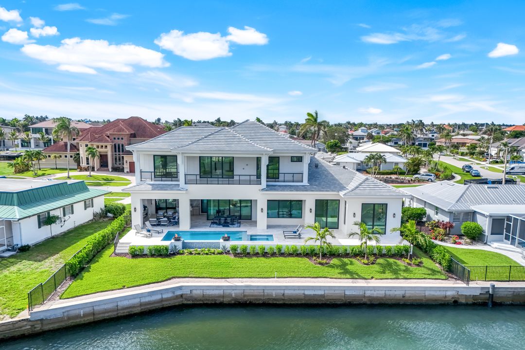 960 Iris Ct, Marco Island, FL 34145