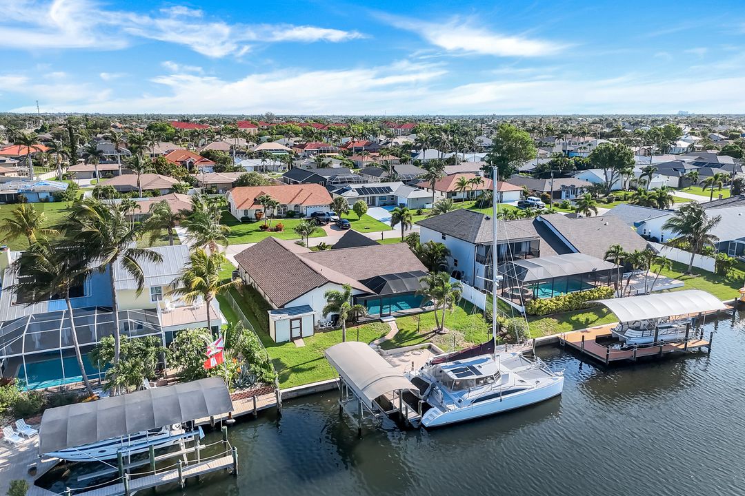 1528 SW 52nd Ln, Cape Coral, FL 33914