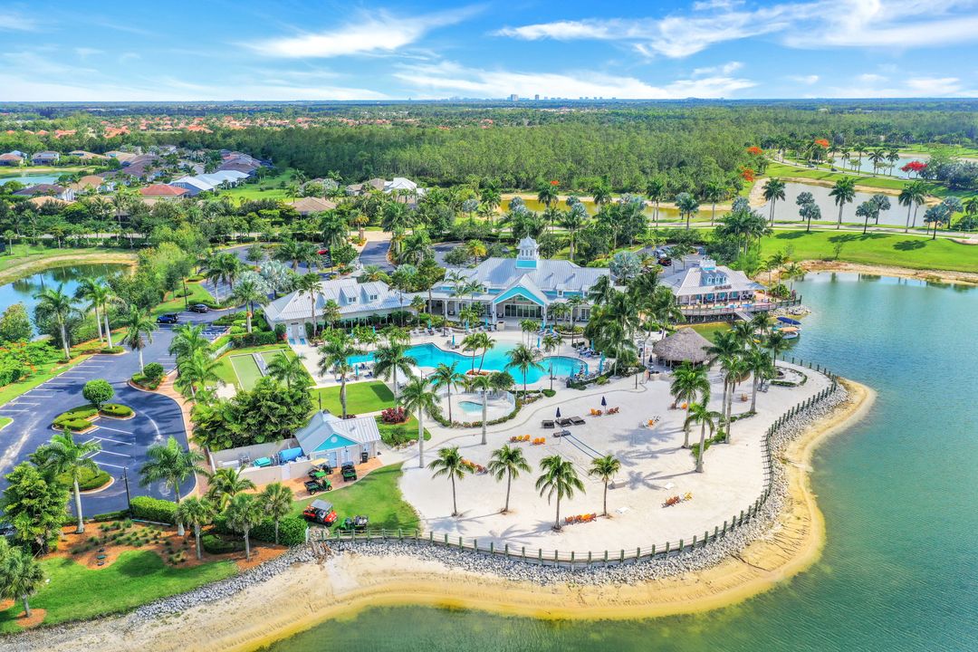 14448 Neptune Ave, Naples, FL 34114