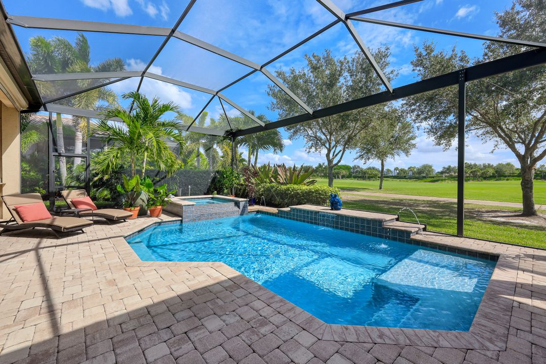 8678 Amour Ct, Naples, FL 34119