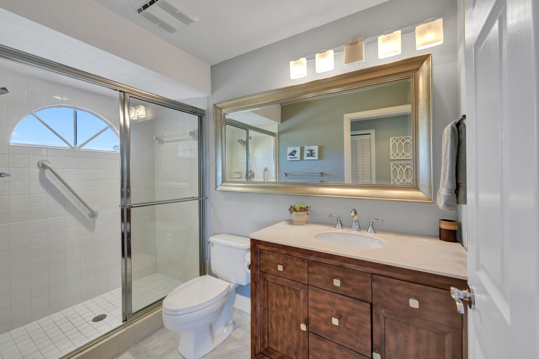 10339 Quail Crown Dr, Naples, FL 34119