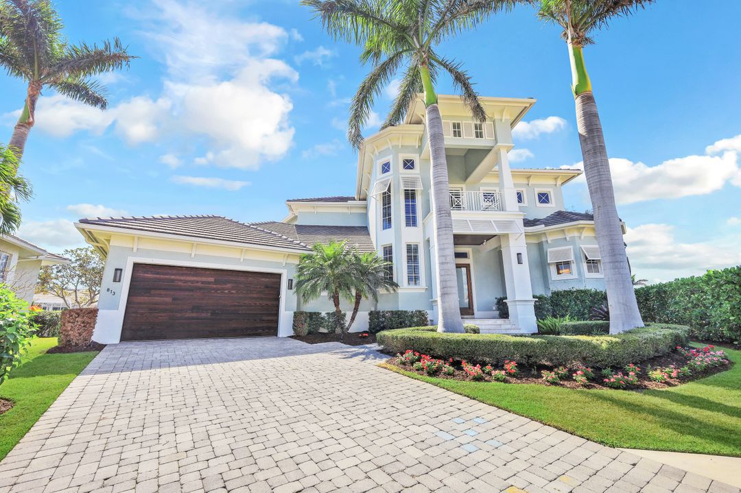 813 Magnolia Ct, Marco Island, FL 34145