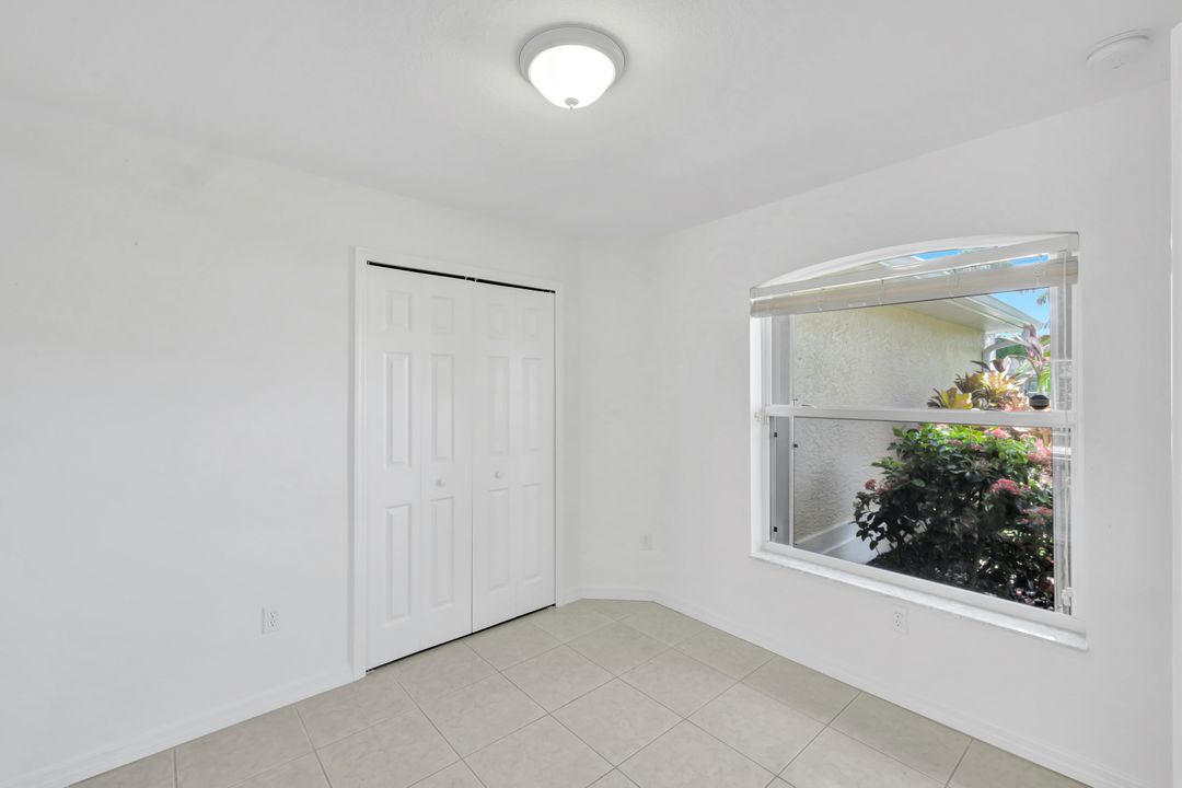 4327 SW 19th Ave, Cape Coral, FL 33914