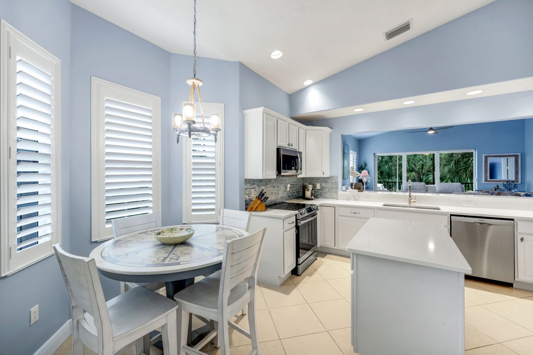 10550 Marina Pointe Dr #203, Bonita Springs, FL 34134