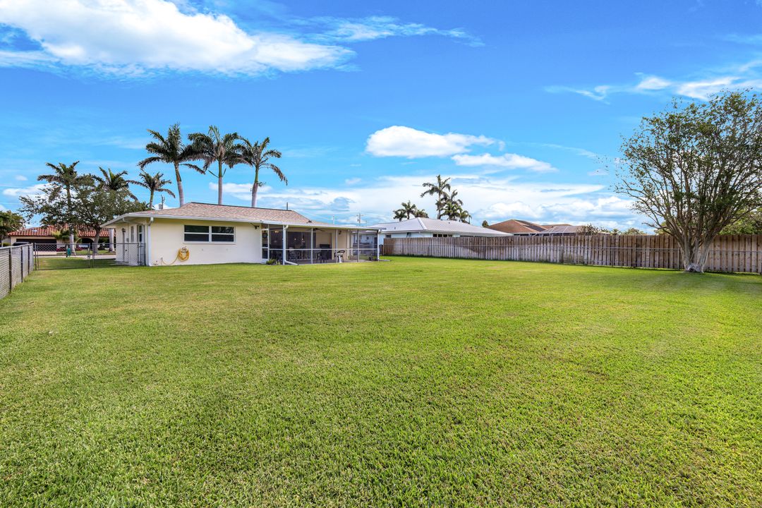 240 El Dorado Pkwy W, Cape Coral, FL 33914
