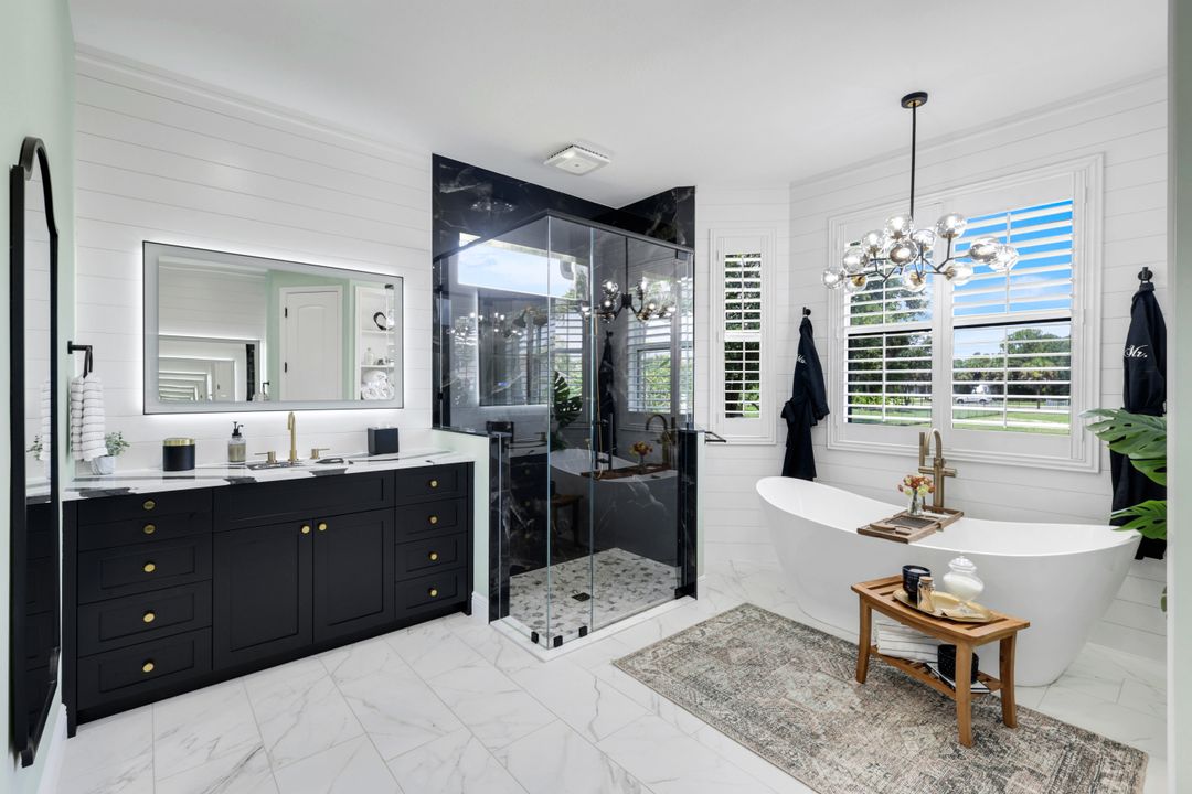 1160 13th St SW, Naples, FL 34117