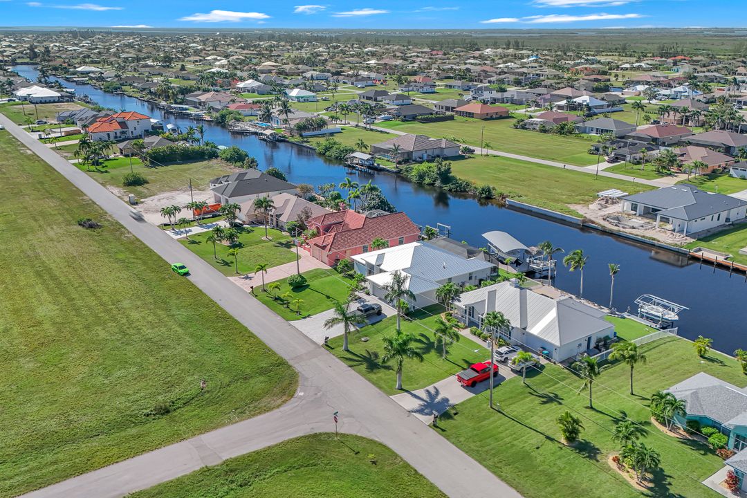 718 NW 36th Ave, Cape Coral, FL 33993