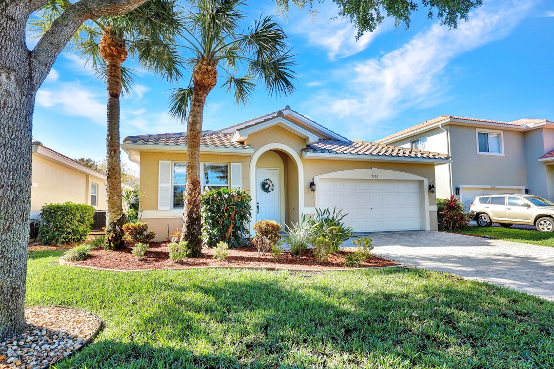 9262 Chestnut Tree Loop, Fort Myers, FL 33967