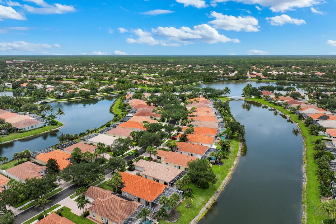 4471 Prescott Ln, Naples, FL 34119