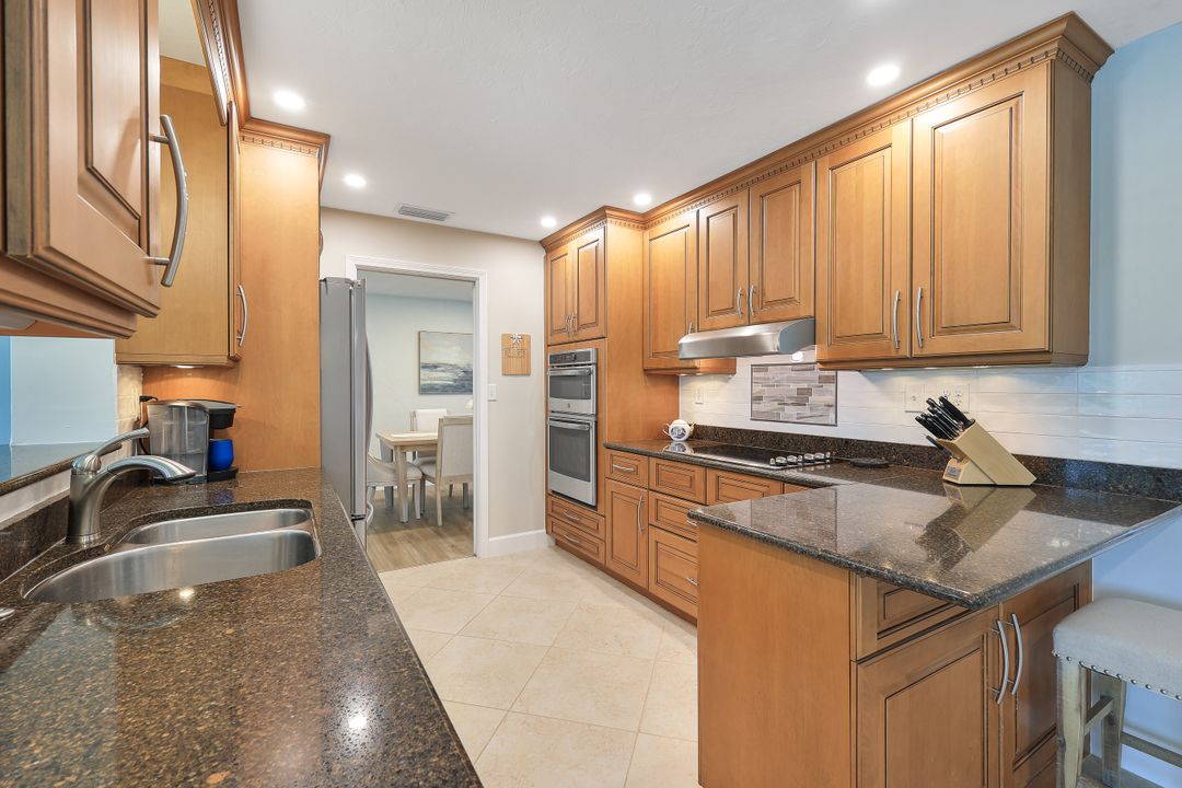 1515 Tredegar Dr, Fort Myers, FL 33919