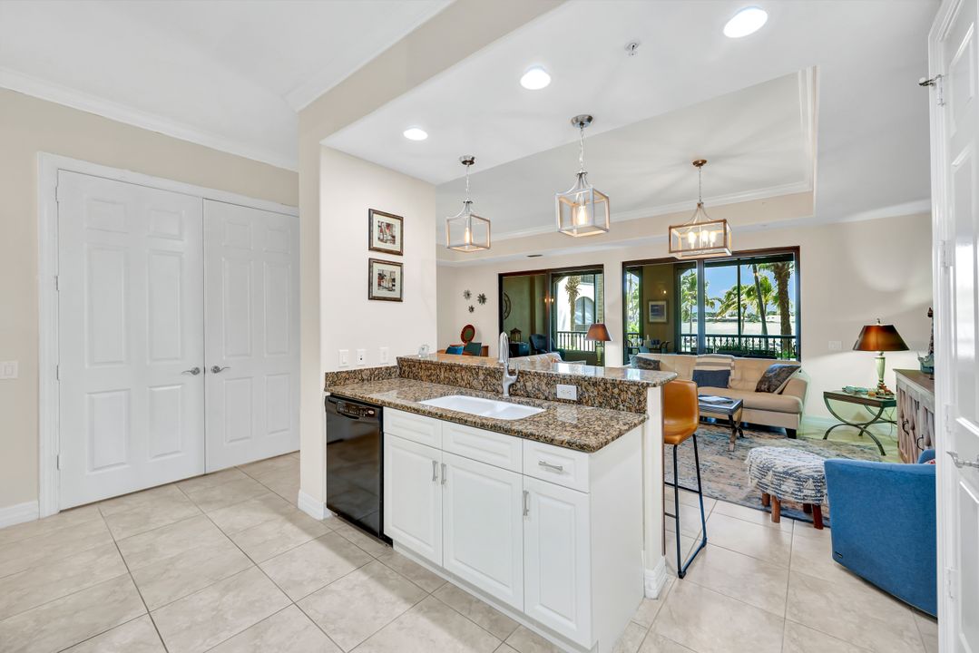 10721 Mirasol Dr #205, Miromar Lakes, FL 33913