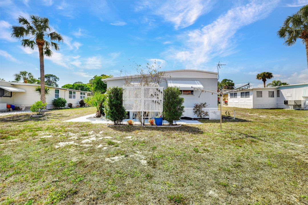 27543 Hoenie Dr, Bonita Springs, FL 34135