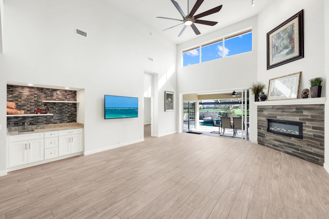 11612 Quail Village Way, Naples, FL 34119