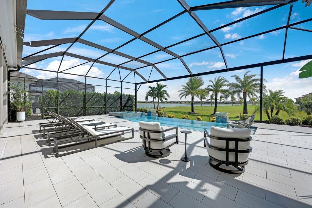 17216 Blue Sapphire Dr, Fort Myers, FL 33913