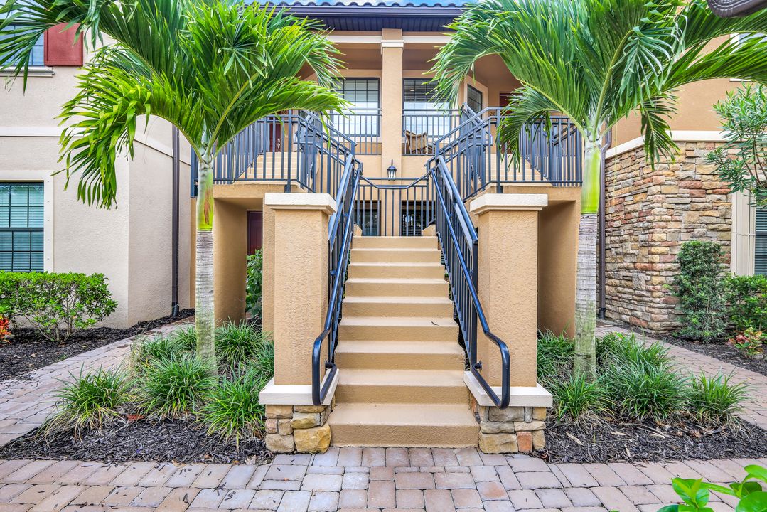 9386 Pocida Ct #202, Naples, FL 34119