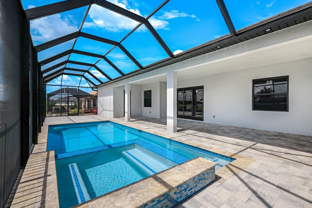 1613 NW 39th Ave, Cape Coral, FL 33993