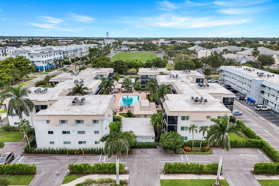 766 Central Ave #313, Naples, FL 34102