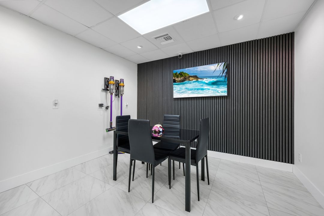 4100 Corporate Square, Naples, FL 34104