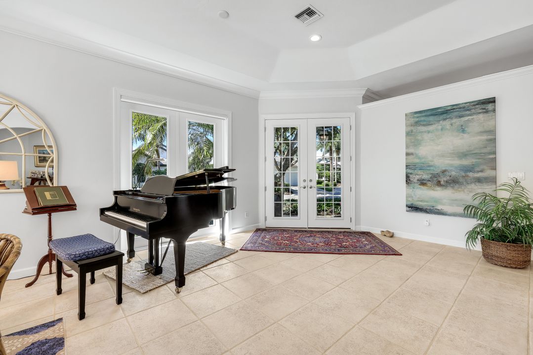 27425 Arbor Strand Dr, Bonita Springs, FL 34134