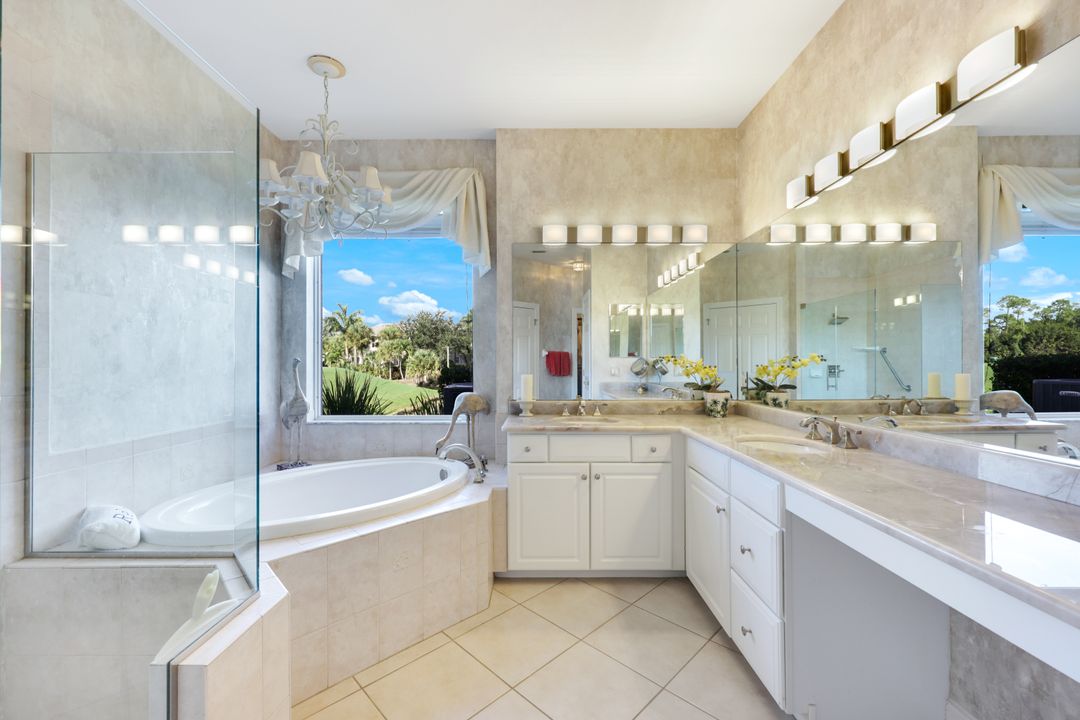 4805 Shinnecock Hills Ct #102, Naples, FL 34112