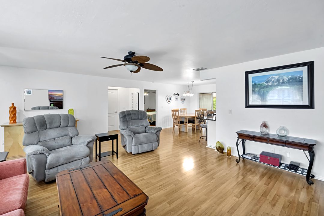231 Trafalgar Pkwy, Cape Coral, FL 33991