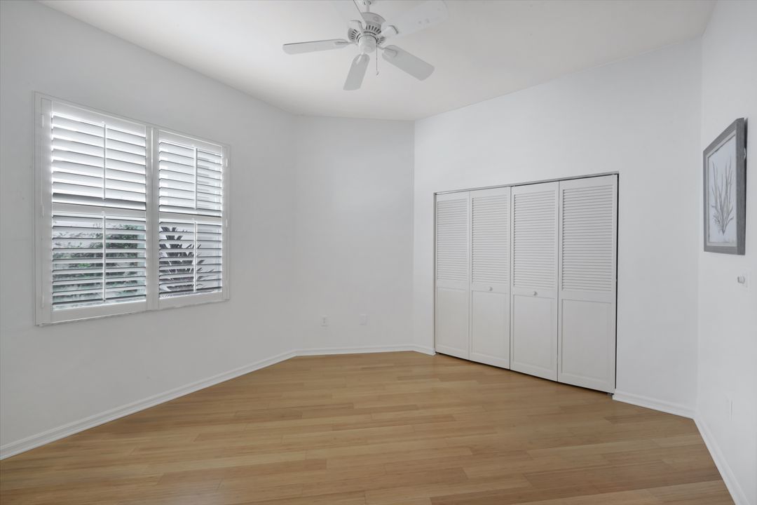 2153 Paget Cir, Naples, FL 34112