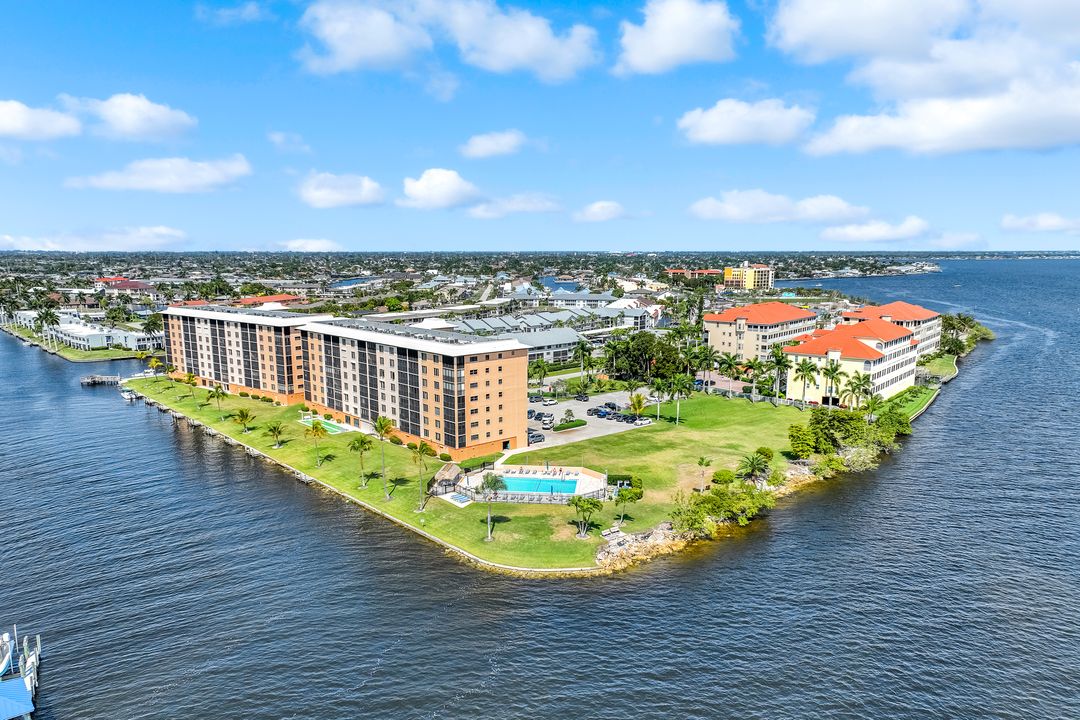 4280 SE 20th Pl #703, Cape Coral, FL 33904