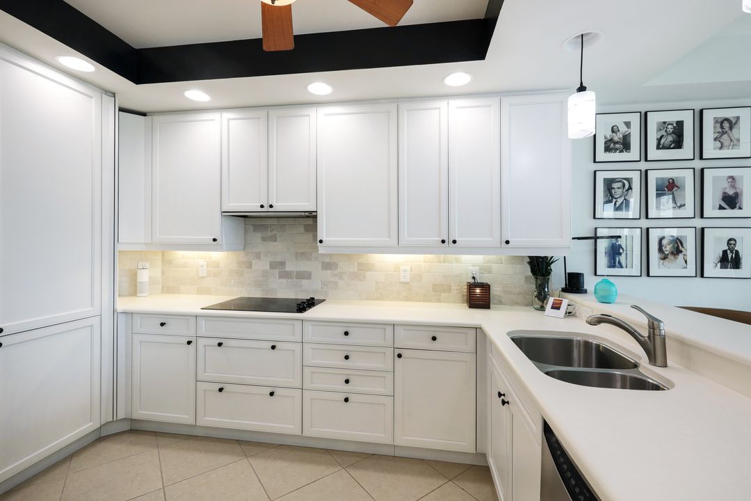 445 Cove Tower Dr #504, Naples, FL 34110