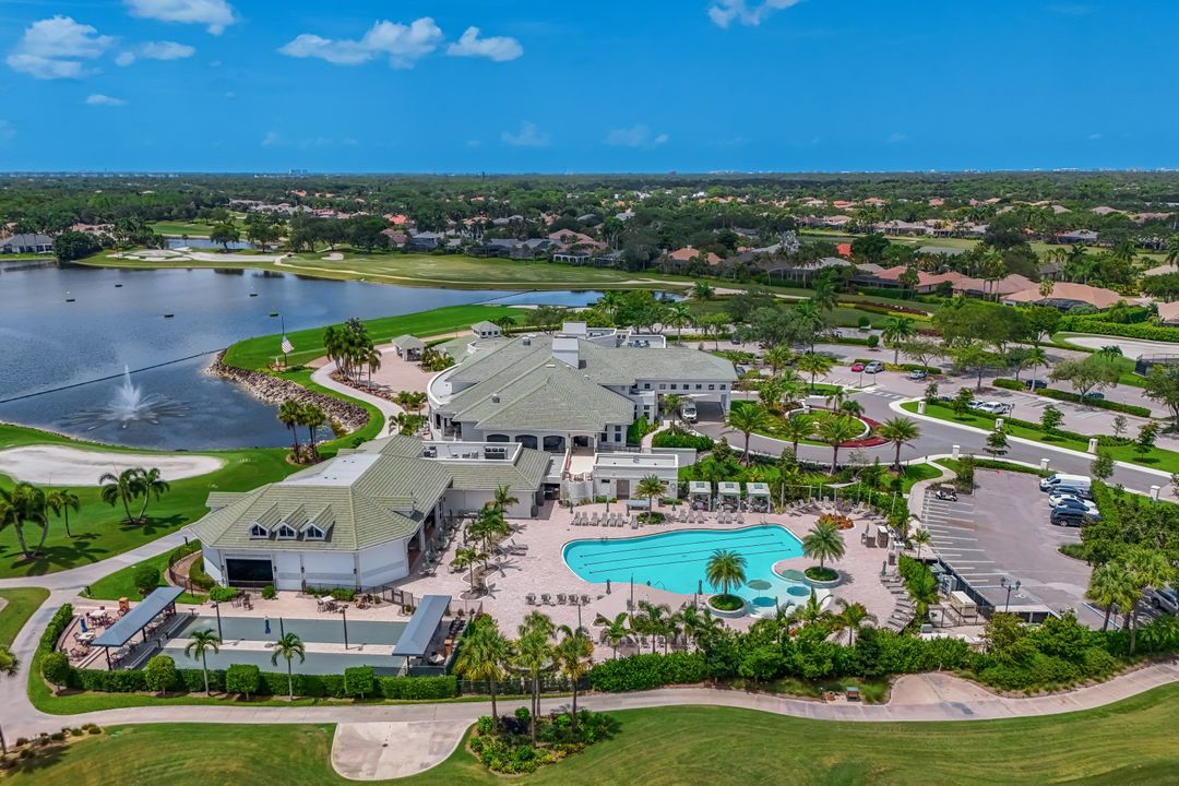 2988 St Barnabas Ct, Naples, FL 34105