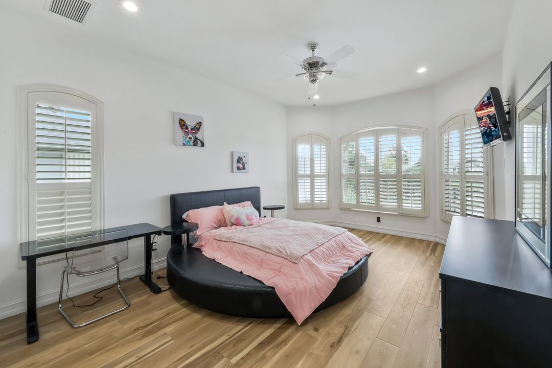 11929 Princess Grace Ct, Cape Coral, FL 33991