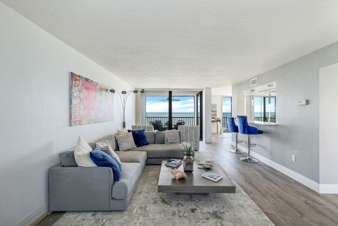 10475 Gulf Shore Dr APT 144, Naples, FL 34108