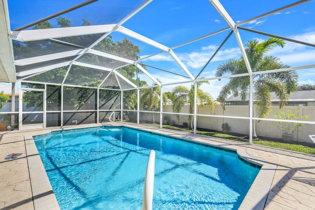 207 Plainfield St, Lehigh Acres, FL 33936