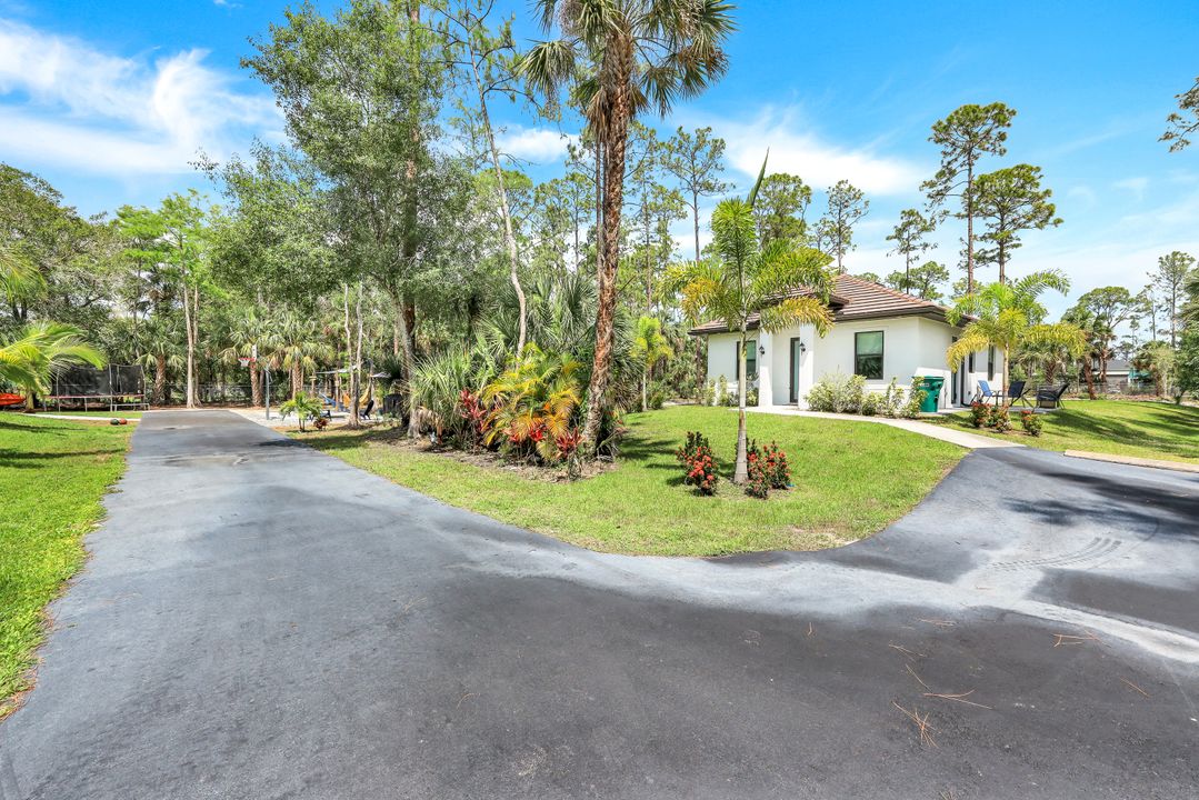 367 14th Ave NE, Naples, FL 34120