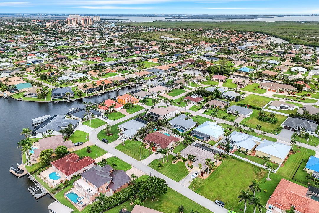 2310 SW 53rd St, Cape Coral, FL 33914