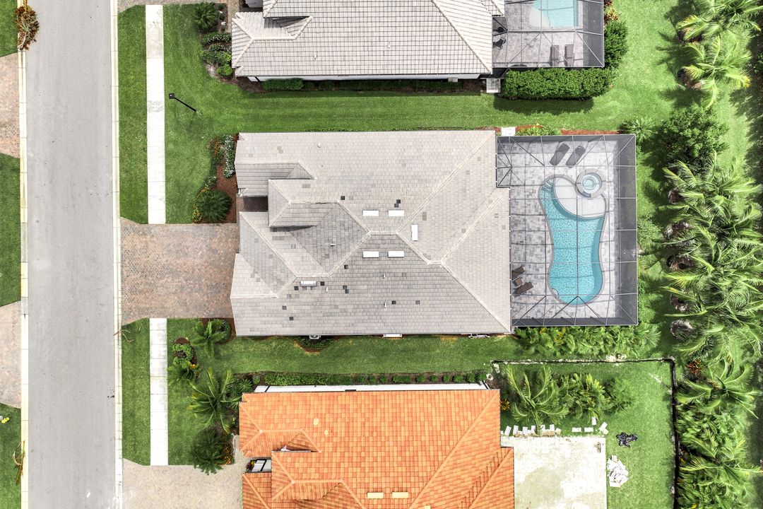 2130 Antigua Ln, Naples, FL 34120