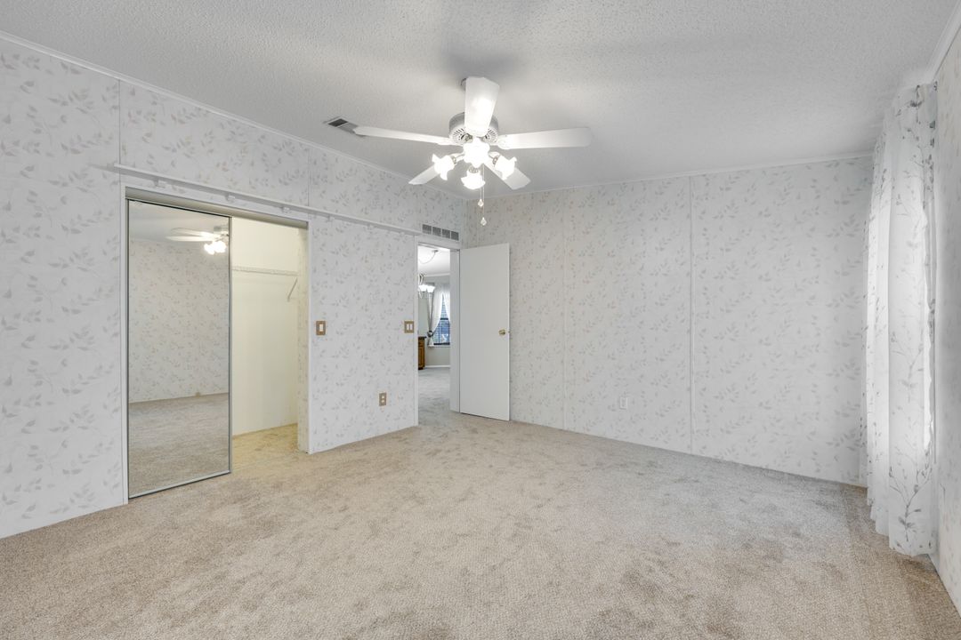 433 Rainbow Dr, North Fort Myers, FL 33903