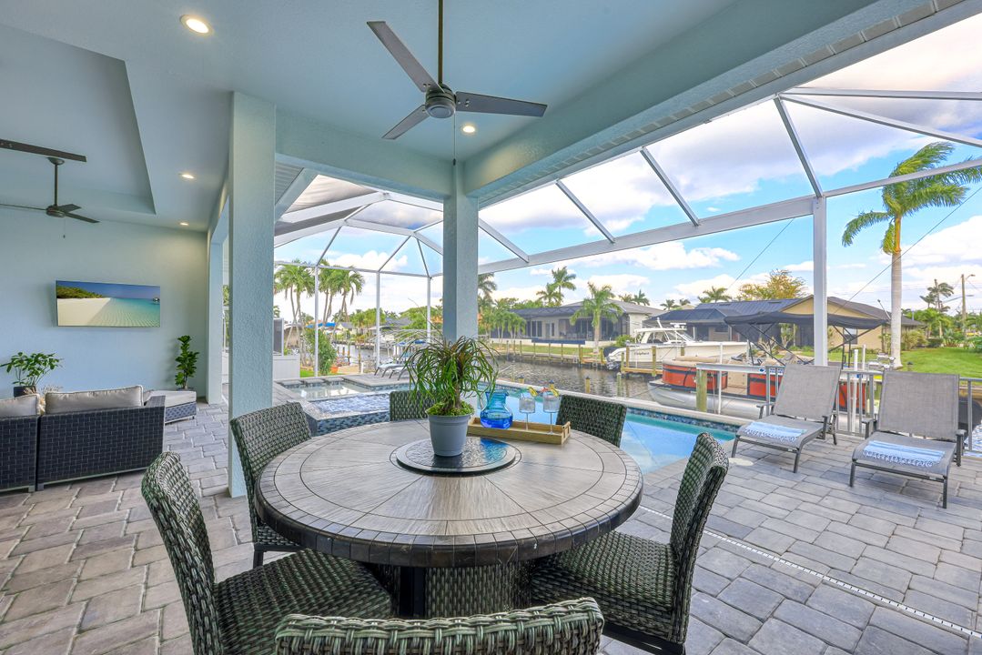 5317 SW 8th Pl, Cape Coral, FL 33914