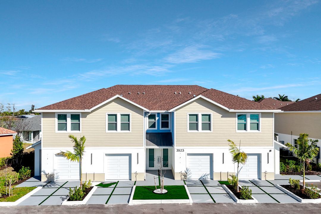 3527 Country Club Blvd, Cape Coral, FL 33904