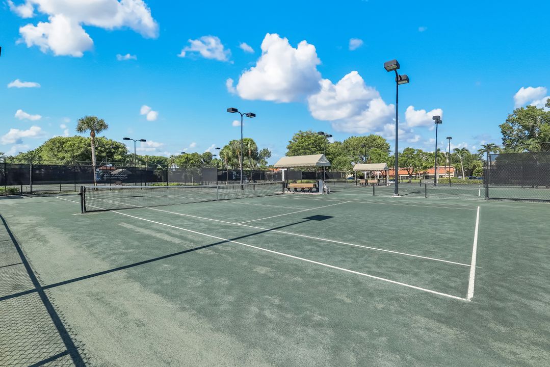 9901 Sunset Cove Ln #222, Fort Myers, FL 33919