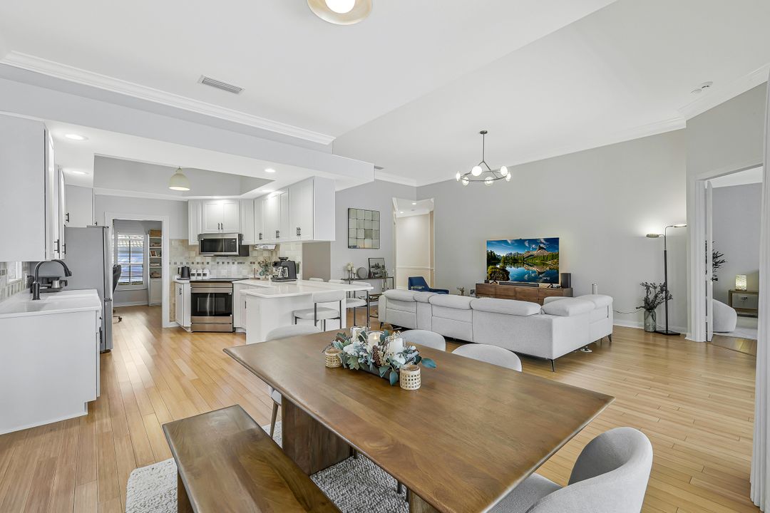 3701 Whidbey Way, Naples, FL 34119