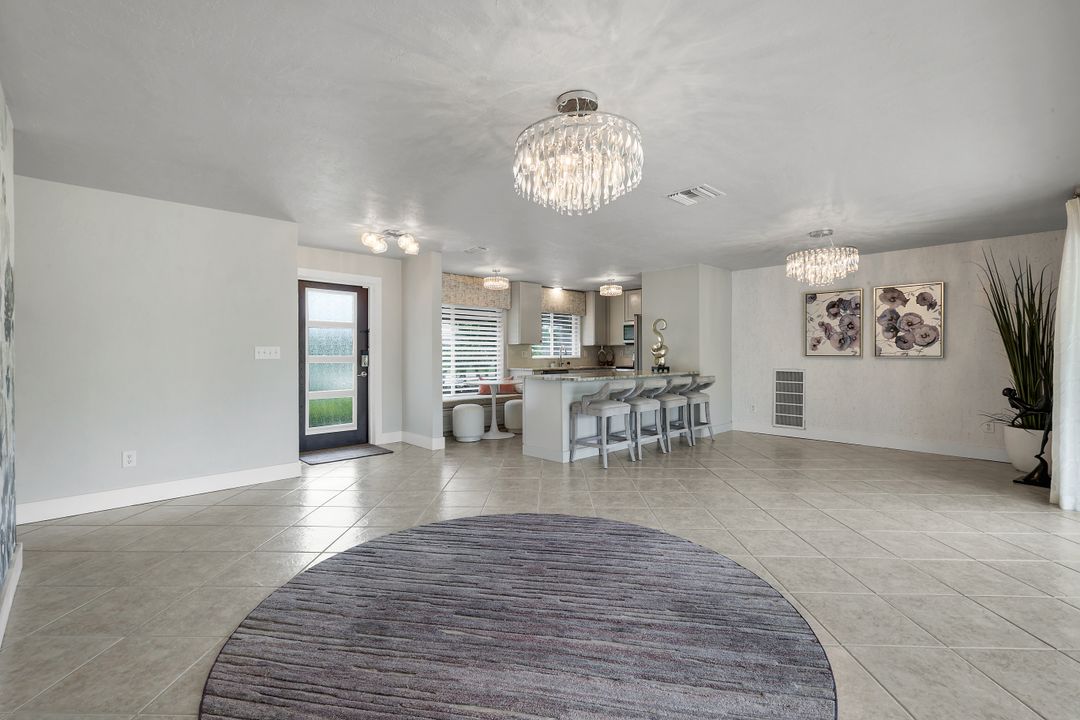 5236 Elm Ct, Cape Coral, FL 33904