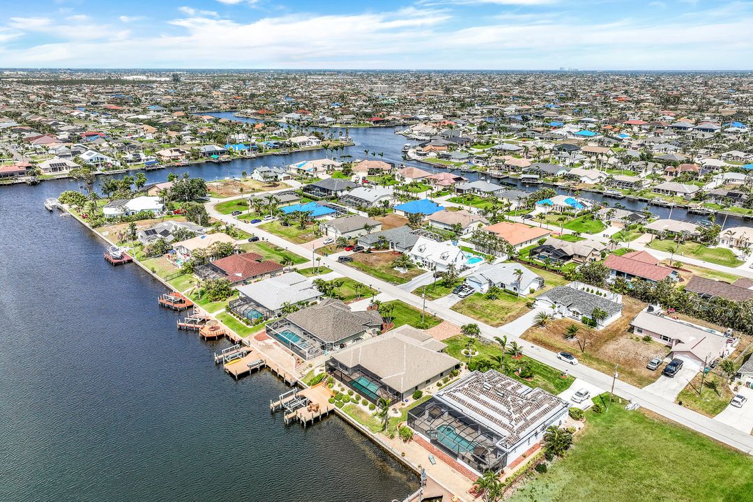 4702 SW 25th Ct, Cape Coral, FL 33914