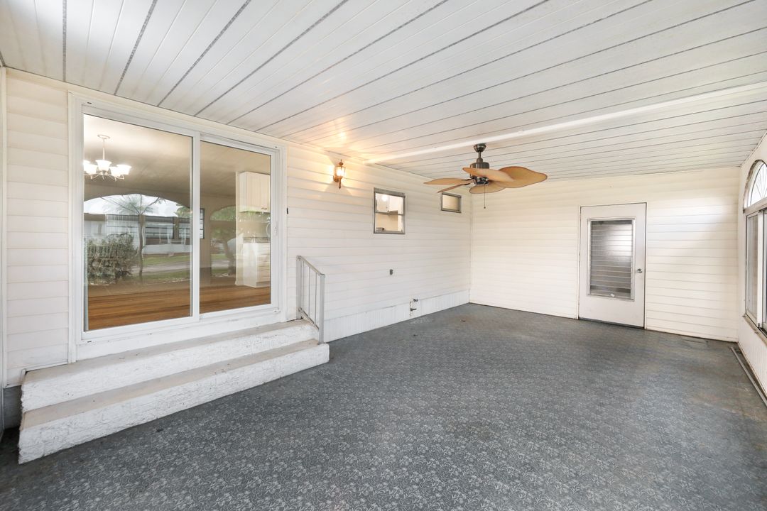 274 Yorkshire Ave, Fort Myers, FL 33908